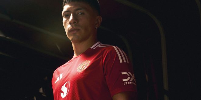 Adidas Manchester United home kit 2024/25