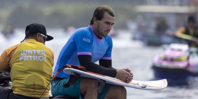 Aussie surfer claims silver after opponent's 'unbelievable' ride