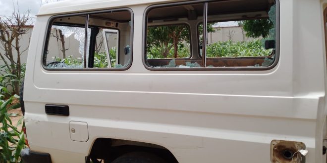 #EndBadGovernanceInNigeria: Hoodlums attack Red Cross office in Yobe, burn vehicles