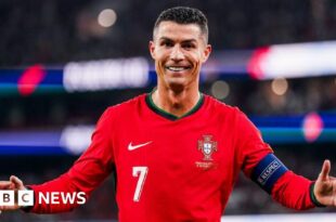 Cristiano Ronaldo first to hit 1bn social media followers