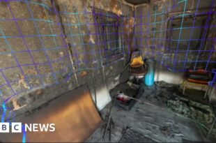 Investigating crime scenes in virtual reality