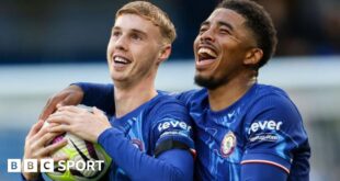 Cole Palmer celebrates for Chelsea