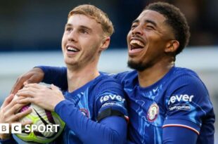 Cole Palmer celebrates for Chelsea