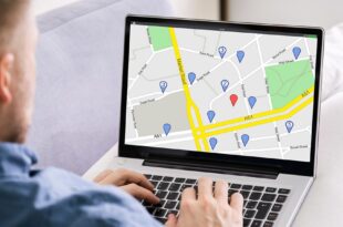 Tech Life - Online maps - BBC Sounds