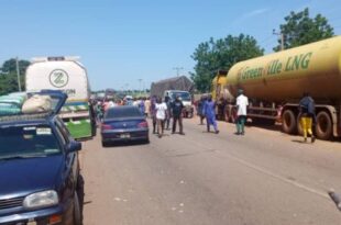 Bandits block Zamfara highway, k!ll policeman, abduct travelers, expatriate