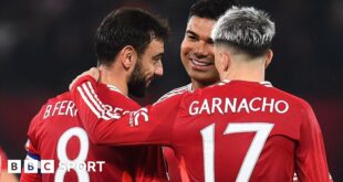 Manchester United celebrate a goal against Leicester