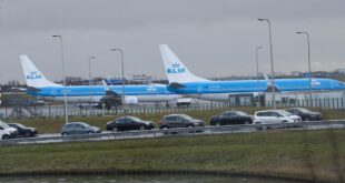 Dutch airline KLM plans 'painful' cost-cuts to combat high outgoings