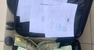 EFCC arrests 33 suspected internet fraudsters, recover fake dollars in Port Harcourt