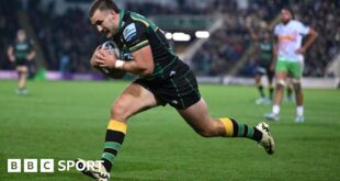 Ollie Sleightholme runs in a try for Northampton Saints