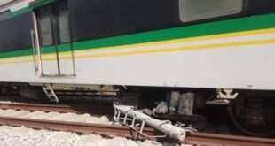 Train crushes 50-year-old man to d�ath in Lagos