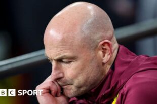 A pensive England interim manager Lee Carsley during the Wembley defeat against Greece