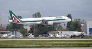 Alitalia to lay off more than 2,000 remaining staff as end nears