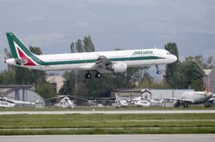 Alitalia to lay off more than 2,000 remaining staff as end nears