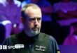 Mark Williams playing at the 2024 Saudi Arabia Snooker Masters