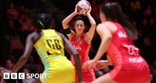 Jess Shaw of England in action during the International Horizon Series match between England Vitality Roses and Jamaica Sunshine Girls