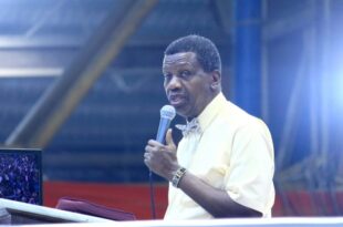 If God hadn?t intervened, naira would have fallen to N10,000 per dollar  - Pastor Adeboye