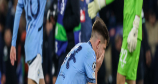 Manchester City's players react after their side's 3-3 draw against Feyenoord