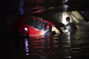 Video. No Comment: the search for survivors in Spain's submerged car parks