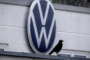 Volkswagen workers in Germany ready to strike in early December