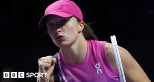 Iga Swiatek celebrates a break against Barbora Krejcikova at the WTA Finals