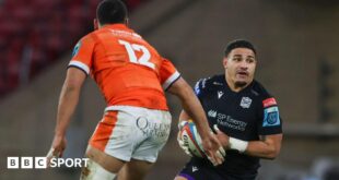 Edinburgh's Mosese Tuipulotu and Glasgow Warriors' Sione Tuipulotu