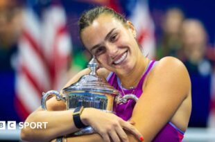 Aryna Sabalenka celebrates after winning the 2024 US Open