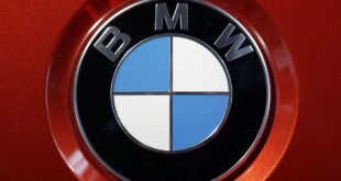 BMW says luxury cars were sold to Russian buyers despite sanction