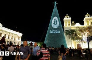 El Salvador strikes $1.4bn IMF deal after scaling back Bitcoin policies