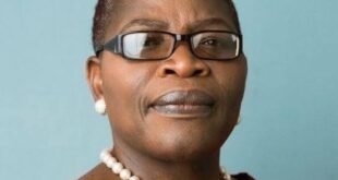 Food stampede: These self-indulgent folks are blind to how desperate the times are for their fellow Nigerians - Oby Ezekwesili slams outrage from FG towards philanthropic citizens