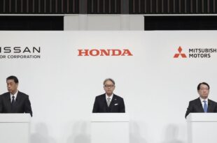 Japanese car makers Nissan and Honda announce plans to merge