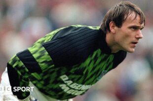 West Ham goalkeeper Ludek Miklosko in 1992