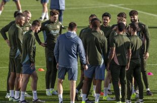 Manchester City squad forced to sleep at the club