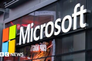 Microsoft faces £1bn class action case in UK over software prices