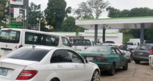 NNPC reduces petrol price to N965/litre in Abuja