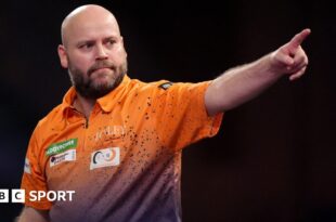 Christian Kist after his nine-darter