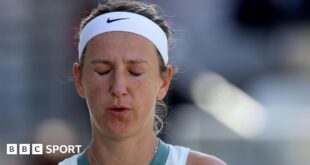 Victoria Azarenka grimaces during a match