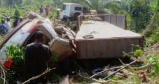 Three policemen and female suspect d!e in Ondo road accident