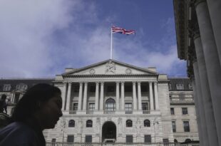 UK inflation rises further above BoE's target in November