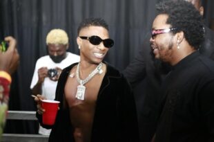 Wizkid and Olamide in rekindled bromance spark reactions from fans