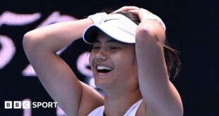 Emma Raducanu celebrates beating Amanda Anisimova at the Australian Open