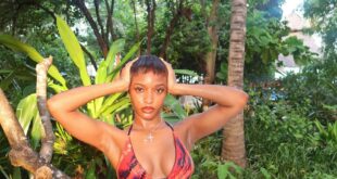 AyraStarr shares smoking hot bikini photos