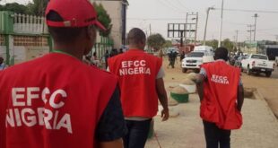 EFCC detains 10 operatives over alleged theft of missing items