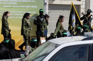 Four female Israeli soldiers are freed by Hamas after being held hostage in Gaza for 477 days (Photos)