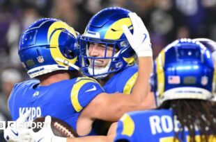 Cooper Kupp celebrates with Los Angeles Rams team-mate Matthew Stafford