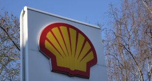 Shell cuts LNG outlook,  with more write-offs due for 2024 year end