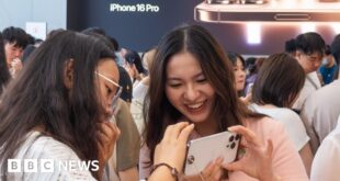 Why Apple is offering rare iPhone discounts in China